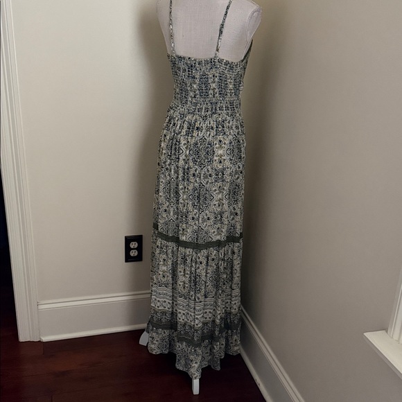 New Angie Green and White Patterned Maxi Dress - Picture 14 of 16